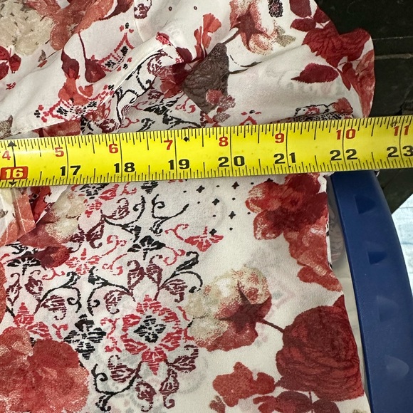 Abercrombie & Fitch 🌸🌺 BEAUTIFUL Floral Top Blouse Sheer size Large - Picture 12 of 12